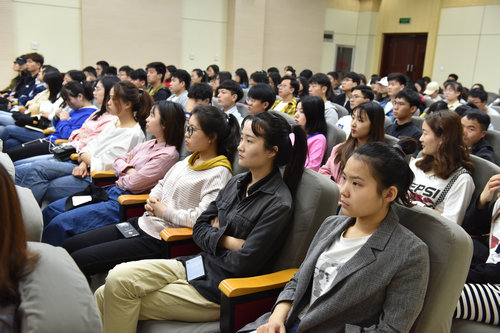 【河南供稿】125名大學生走進許昌市中級人民法院觀摩庭審