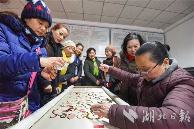 民間刺繡亮絕活 “非遺”展覽迎新春