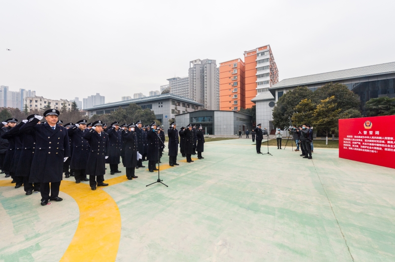 陕西省公安厅举行升警旗仪式庆祝首个中国人民警察节