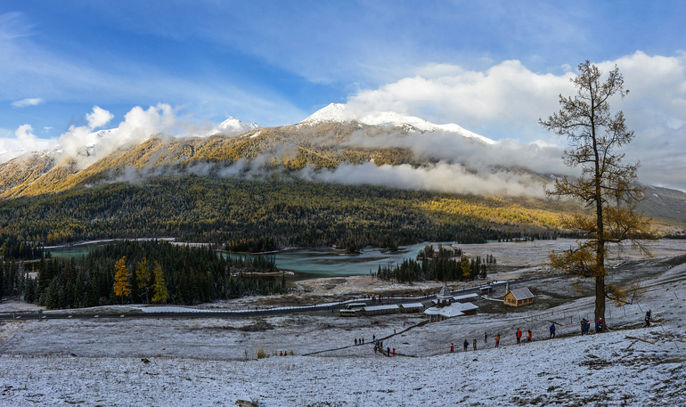 Xinjiang’ı seven insanlar, Xinjiang sevdasını şarkılara yazdı_fororder_VCG111180018613