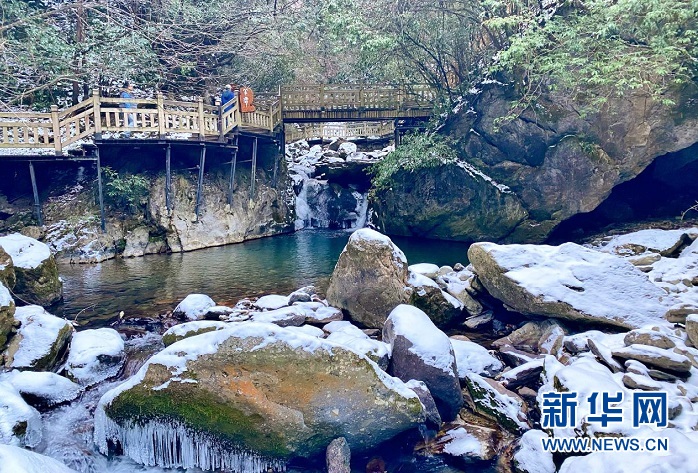 雪后神农架 尽显静谧美