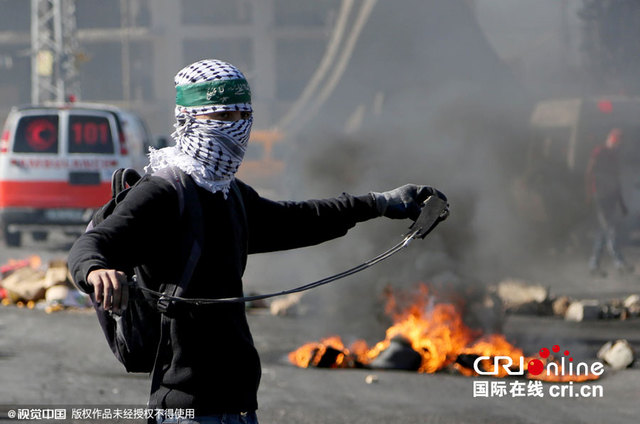 巴勒斯坦抗议者在约旦河西岸与以军发生冲突