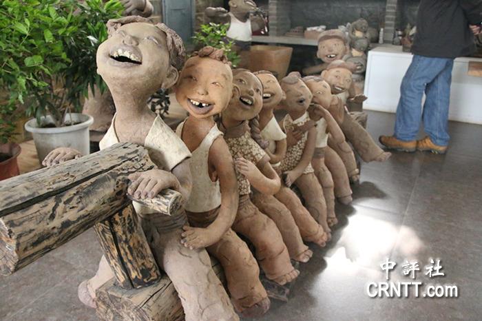 大陆“快乐”陶艺作品引台湾艺术界关注 大陆“快乐”陶艺作品引台湾艺术界关注