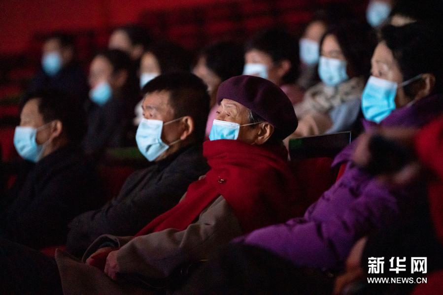 大型话剧《深海》在武汉上演