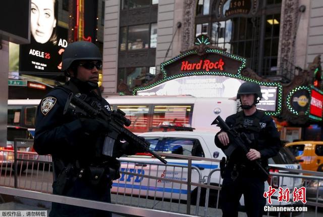 极端组织威胁袭击时代广场 纽约警方加强安保