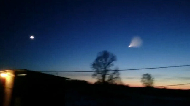 西伯利亚再现不明飞行物 形如彗星持续数十秒