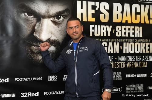 Tyson Fury Zai Ba Wa Anthony Joshua Mamaki_fororder_u=4108451840,3790059220&fm=26&gp=0