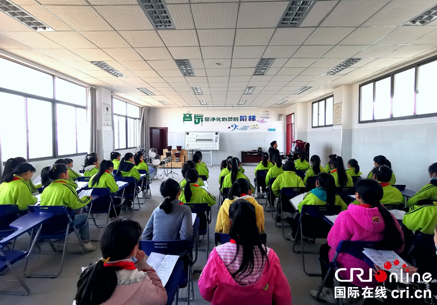 贵州黔西：移民学校唱响“幸福歌”