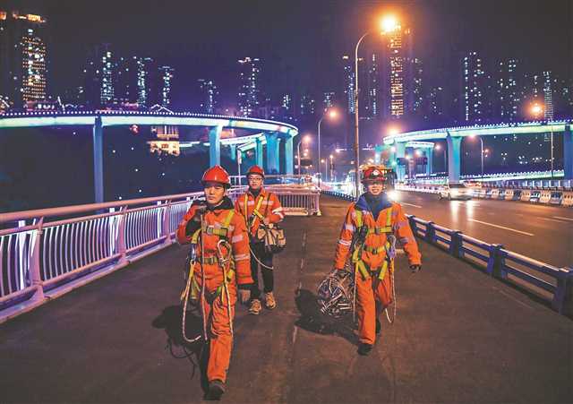 【城市远洋】他们守护重庆璀璨夜色
