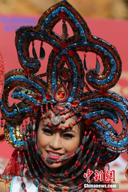 全球生态旅游小姐亮相南京