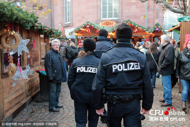 欧洲多国圣诞市场开门迎客 警方加强安保