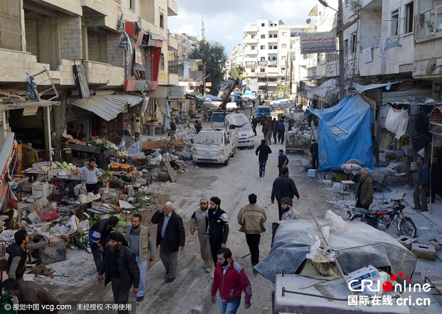 俄罗斯空袭叙利亚市场和居民区 造成大量人员伤亡