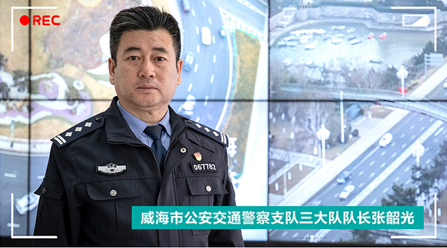 【海信】海信发布会上的特殊身影：公交车调度员 出租车司机 交警