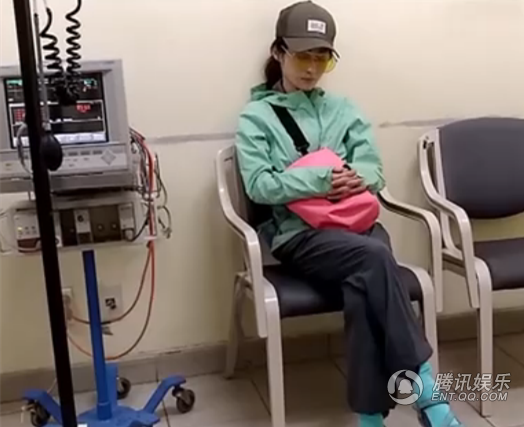 姚笛錄節目眼睛被灼傷 網友:曾見姚笛獨自就醫_娛樂_騰訊網