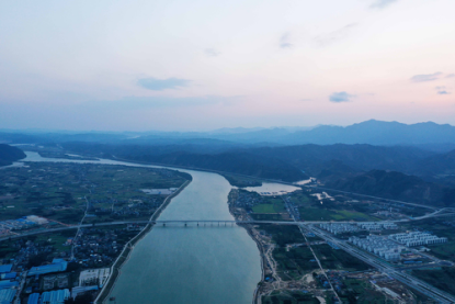 柳州融安县：春日融江美