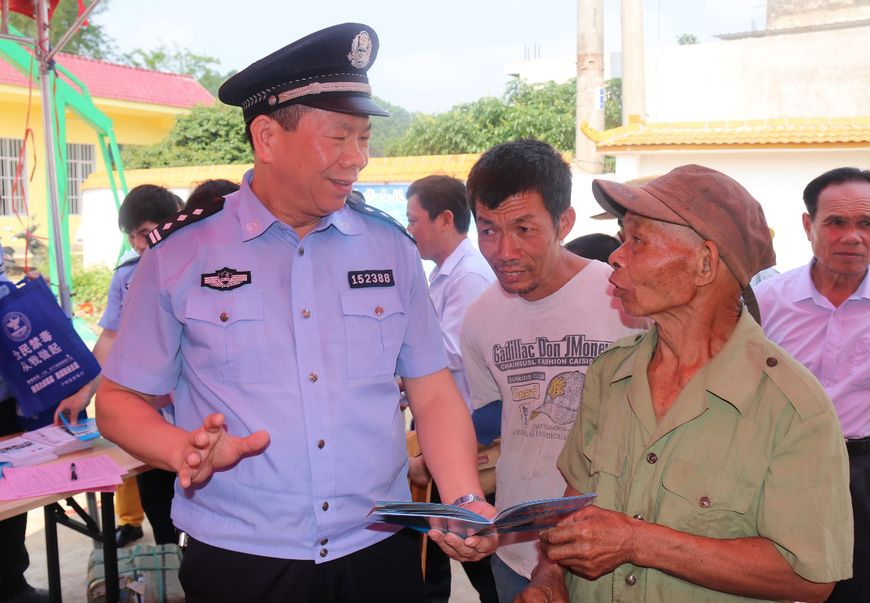 廣西寧明：禁毒宣傳走進歌坡節 營造全民禁毒好氛圍