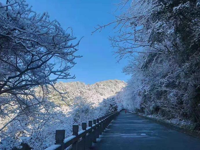 （有修改）【B】下雪了 重庆涪陵武陵山大裂谷赏雪正当时