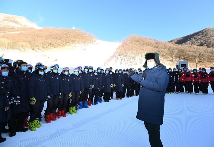 習주석: 중국 동계 스포츠 종목의 과학기술 혁신 강조_fororder_xi-tiaotai
