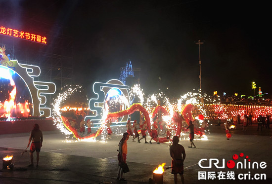 【CRI專稿 列表】重慶市銅梁區舉辦首屆中華龍燈藝術節