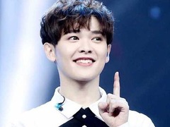 「歌で学ぶ楽しい中国語」：《启（開く）》