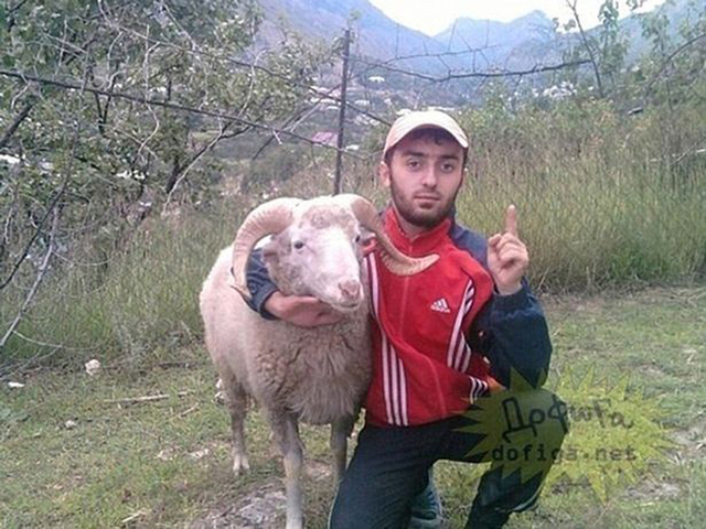 盘点俄罗斯交友网站奇葩照片 霸气侧漏