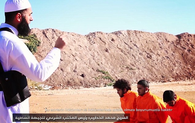 叙民兵枪毙IS战俘最后时刻收手 称穆斯林不是魔鬼