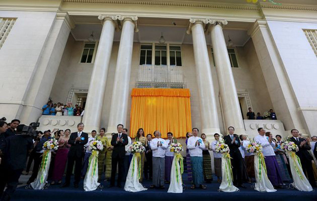 缅甸首家证券交易所开业 将有5家公司上市