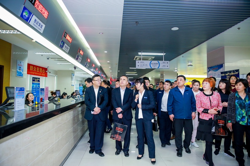 (供稿 创新江苏列表 三吴大地无锡 移动版)不动产登记提速业务研讨会 :共议不动产登记科学提速(列表页标题)不动产登记提速业务研讨会在无锡举行