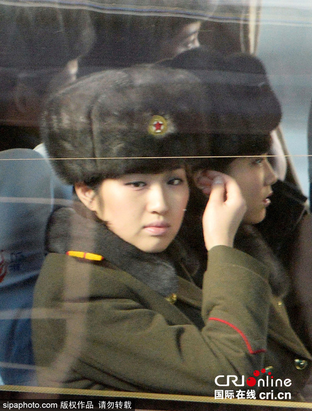 朝鲜牡丹峰乐团成员抵达北京