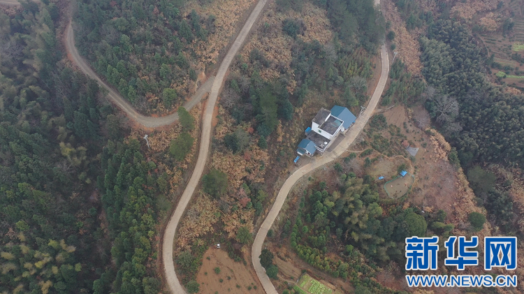 江西修水：贫困县“华丽转身”