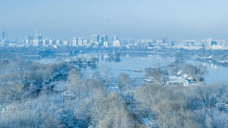 雪后的济南大明湖_fororder_7d46fa15e47762f00e6cf9998f2c0d2