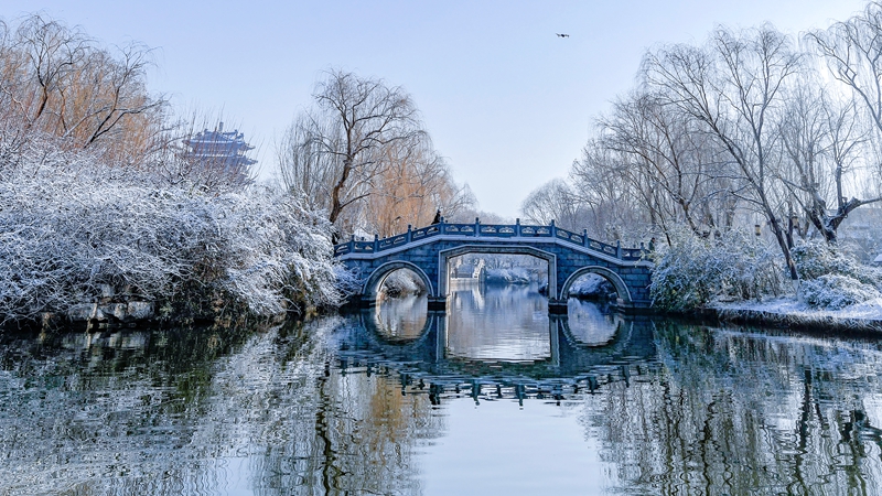 雪后的济南大明湖_fororder_0f0497b1d0969151e1b2fd8d75b34e1