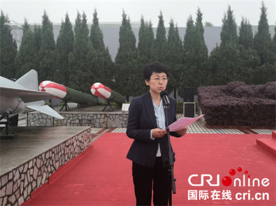 急稿(供稿 社会广角列表 三吴大地泰州 移动版)渡江战役胜利70周年升旗仪式举行