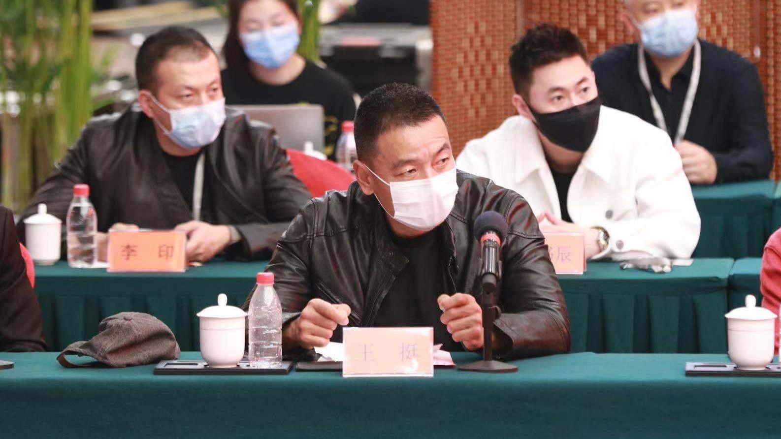 全景谱写国家英雄史诗 电视剧《跨过鸭绿江》创作座谈会在京召开