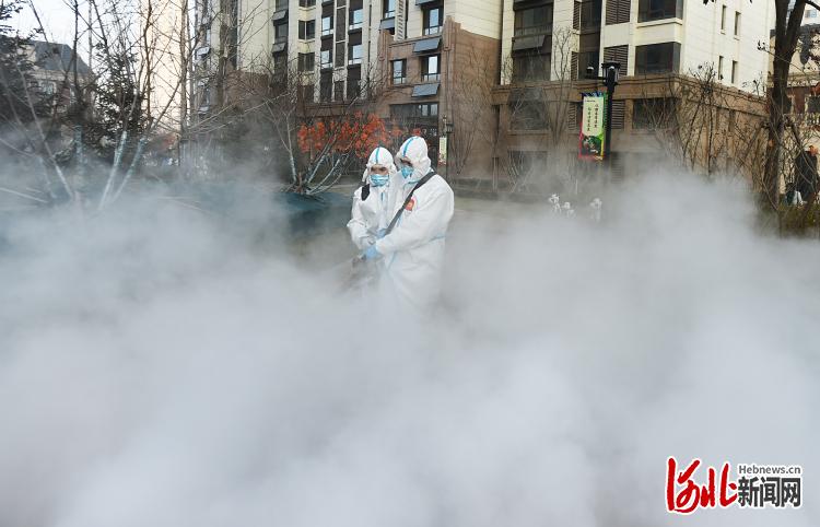 河北石家莊：社區防疫消殺進行時