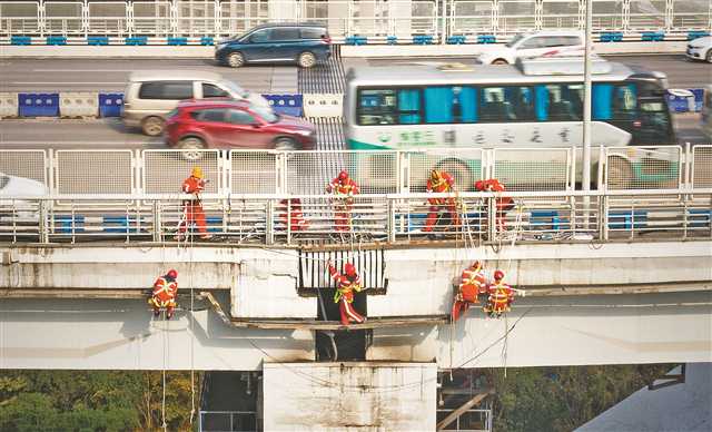 【城市远洋】他们守护重庆璀璨夜色