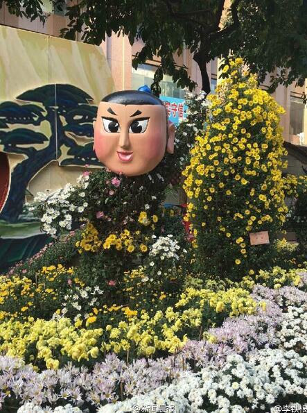 广州现菊花葫芦娃 网友吐糟童年尽毁 广州现菊花葫芦娃 网友吐糟童年尽毁