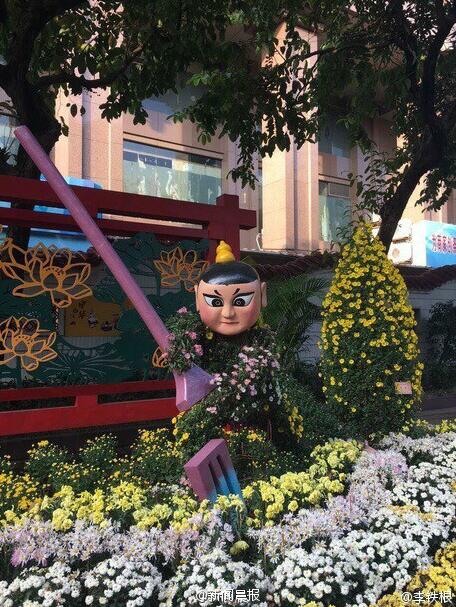 广州现菊花葫芦娃 网友吐糟童年尽毁 广州现菊花葫芦娃 网友吐糟童年尽毁