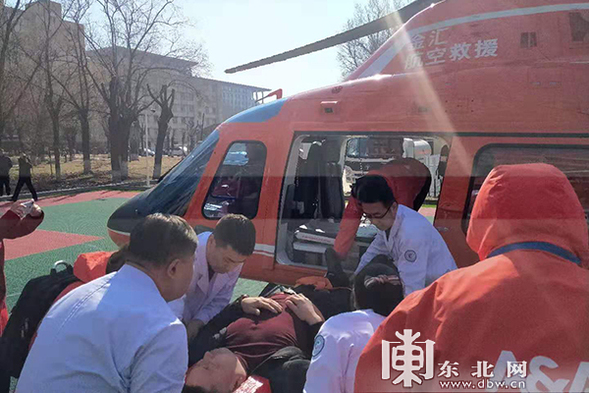 空中救援！哈爾濱直升機救助爬山摔傷男子