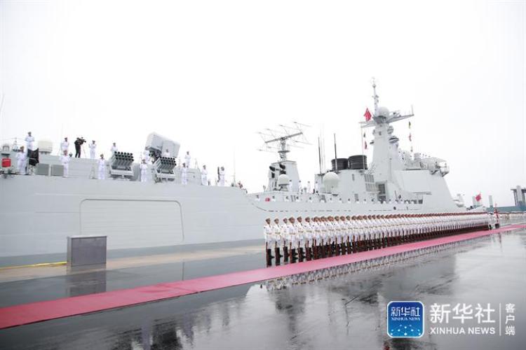 奏响新时代海上和平乐章人民海军成立70周年海上阅兵活动纪实