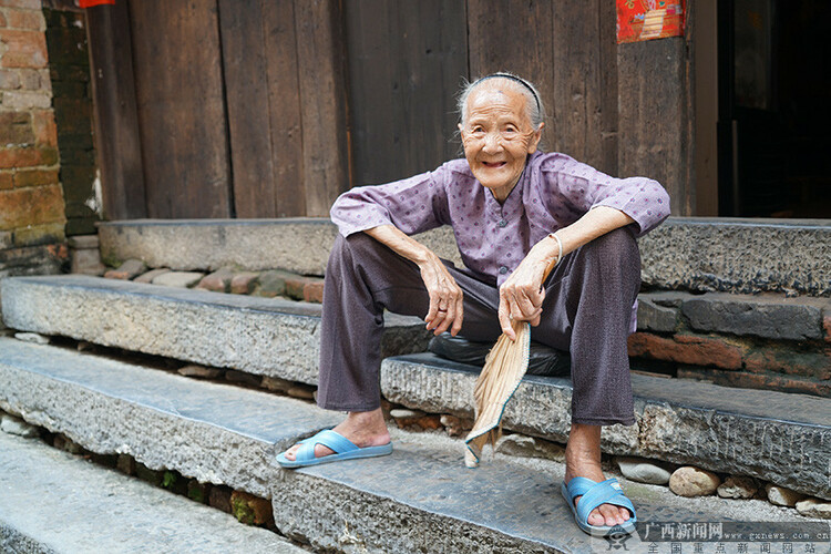 廣西富川：瀟賀古道穿村而過 岔山村靠鄉村遊踏上致富路