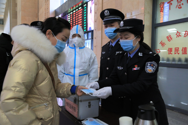 （有修改）“鐵警相伴 平安相隨” 延安鐵路公安處春運首日開展各項愛民實踐活動