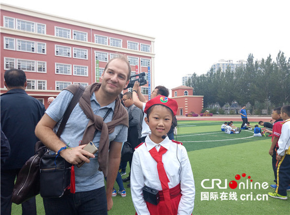 專題【老外看】法國大V:哈爾濱教育的國際化視野與理念讓我看到中國的未來與希望 專題【老外看】法國大V:哈爾濱教育的國際化視野與理念讓我看到中國的未來與希望