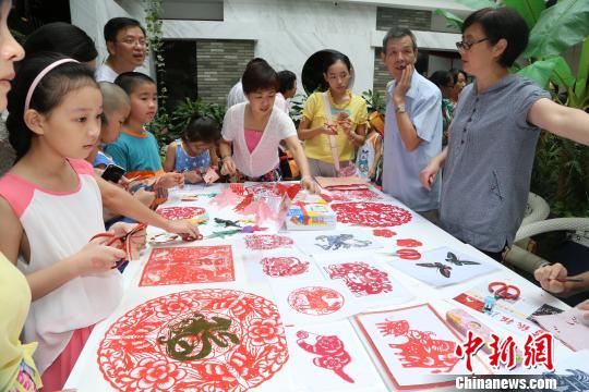 福州海峽創(chuàng)意設(shè)計(jì)周開(kāi)幕兩岸設(shè)計(jì)師聚焦“福文化”