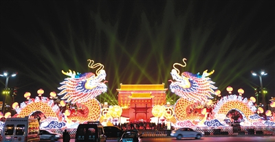 十四運建設者代表 小年夜賞燈迎新春