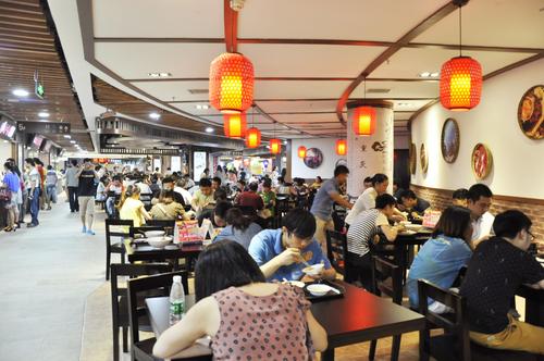 受大陆电商冲击 台资3C卖场转型提高餐饮比例