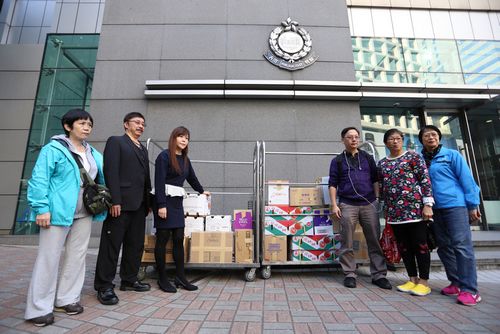 香港各界支持警方全面清障力撐采取適當武力