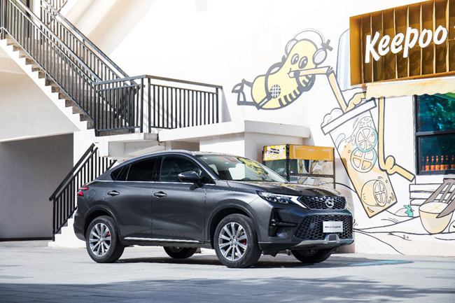 瞄准新生代需求 传祺GS4 COUPE诠释轿跑真个性