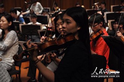 香港亞青樂團北京巡演邀內(nèi)地學生交流古典音樂