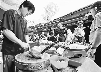 臺灣物價低民眾壓力大口袋里沒錢的惡性循環(huán)